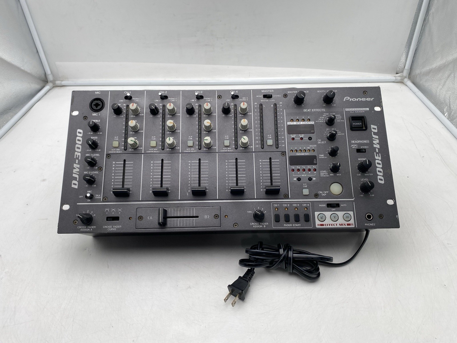 Pioneer DJM-3000 Professional DJ PreAmp/Mixer 4-Channel