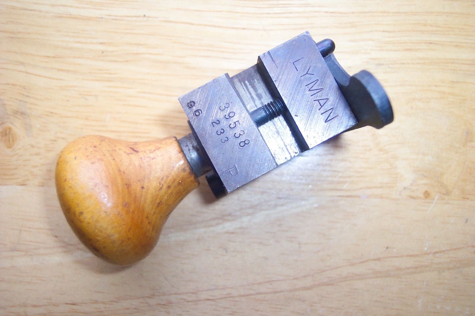 LYMAN 39538 .40 CALIBER BLACK POWDER MINI-BALL MOLD NEVER CATALOGED DIXIE RARITY