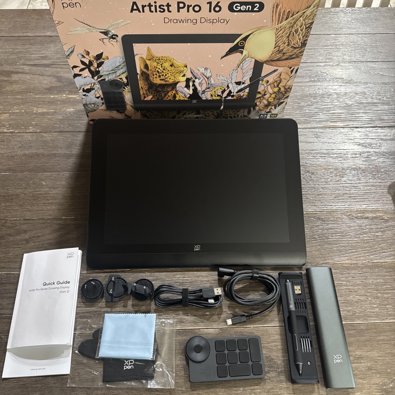 XP-Pen Artist Pro 16 (Gen 2) Graphics Drawing Tablet *WONT TURN ON*