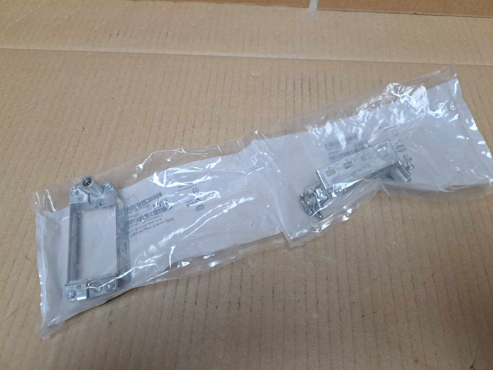 Harting Han Hinged Frame Plus for 4 Modules a-d Part No. 09140160371 Lot of 2