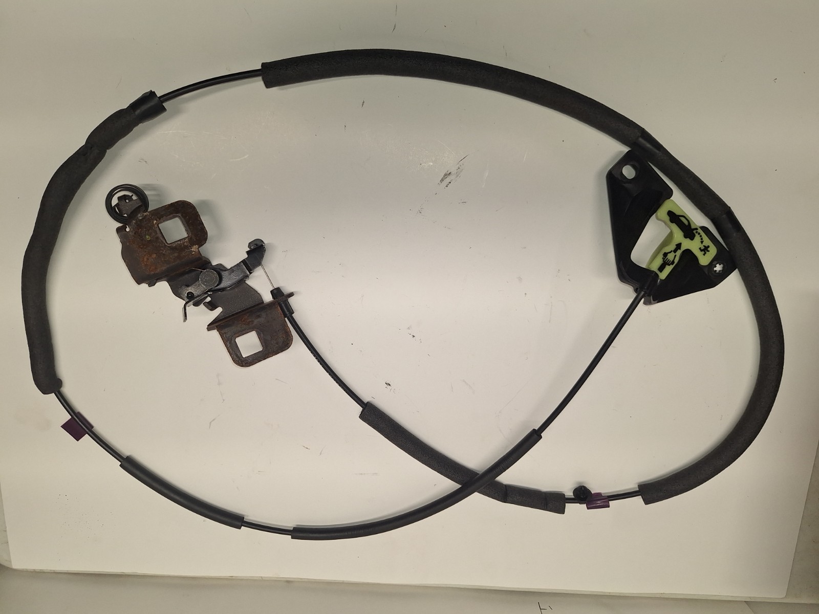 2008 CADILLAC CTS OEM REAR TRUNK LOWER LOCK LATCH WITH EMERGENCY RELEASE