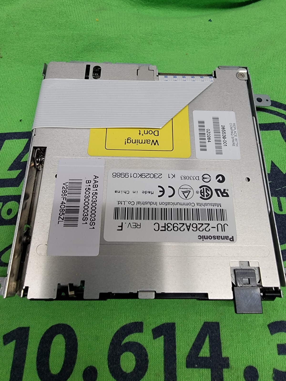 COMPAQ PRESARIO 900 INTERNAL 3.5 FLOPPY DRIVE - 285539-001
