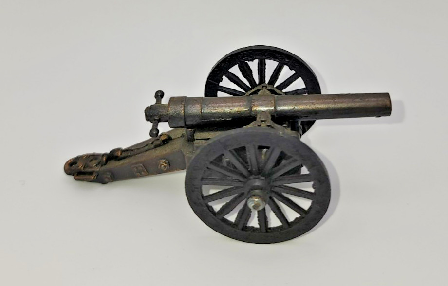 Vintage Civil War Cannon Pencil Sharpener Die Cast Metal Miniature Desk Decor