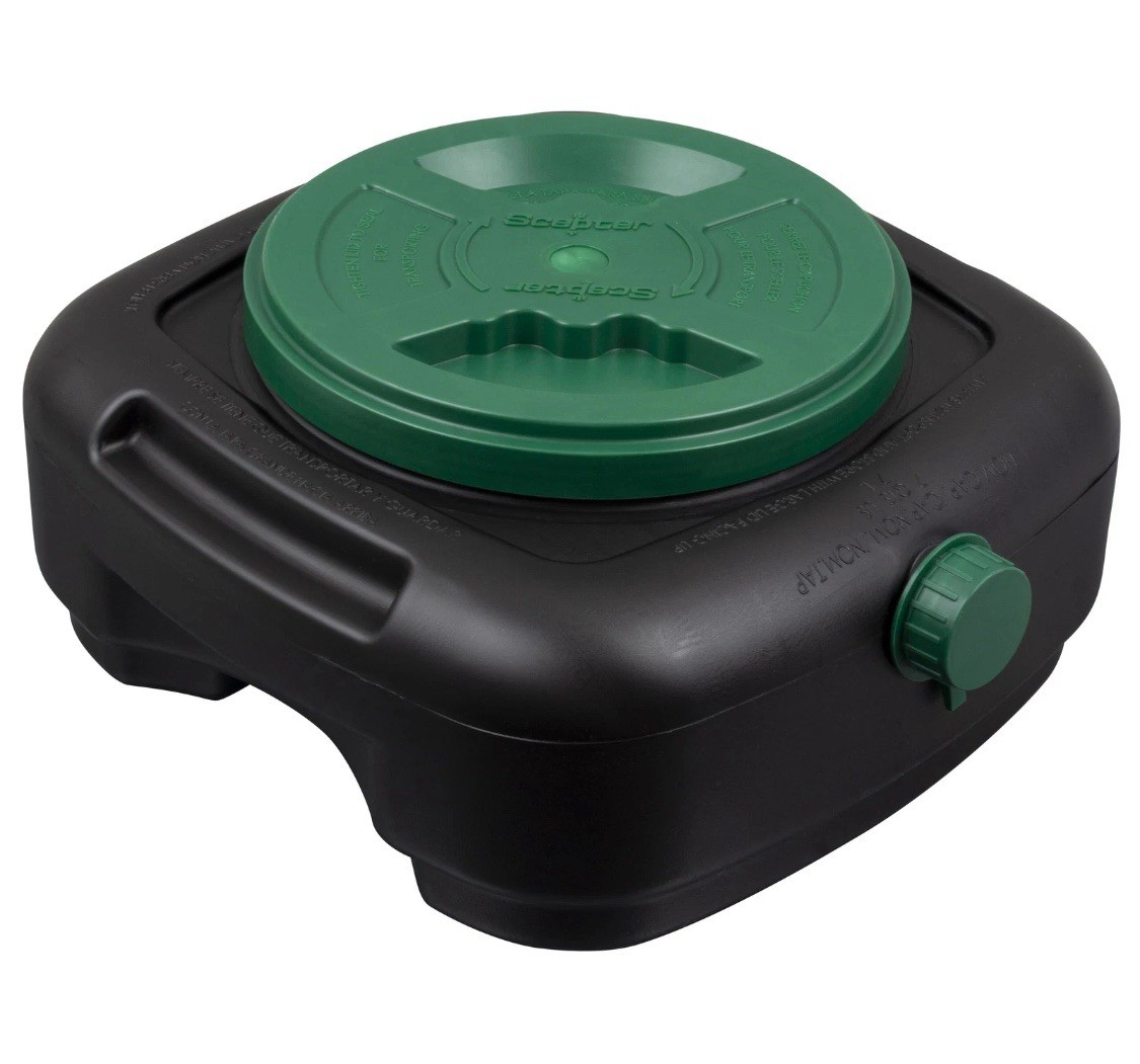 7.3 Quart Oil Drain Pan with Lid and Pour Spout for Automotive Fluids