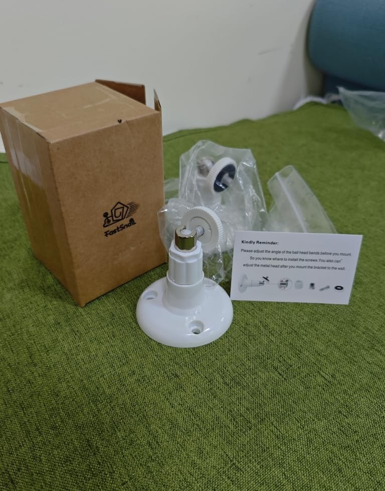 Enhanced Security with 2-Pack Adjustable Wyze Cam Mount - 360° Swivel Bracket