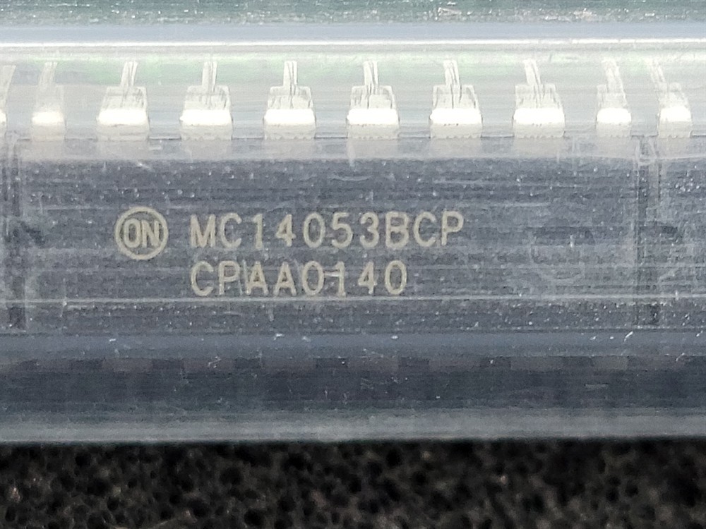 New (25pcs) MC14053BCP ONSEMI IC Logic