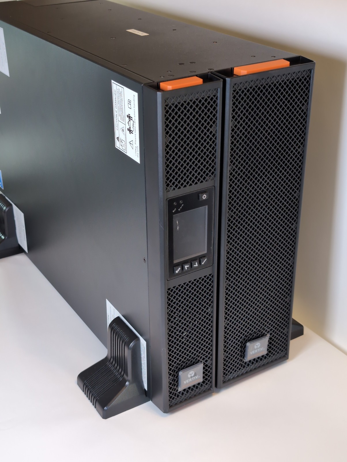 Vertiv Liebert GXT5-6KL630RT5UXLN 4900VA 4600W 208V Online UPS - NO BATTERIES