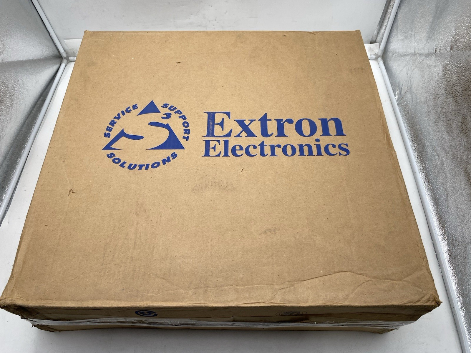 Extron FF220T Flat Field Speaker (Pair) 2' x 2' 42-141-03