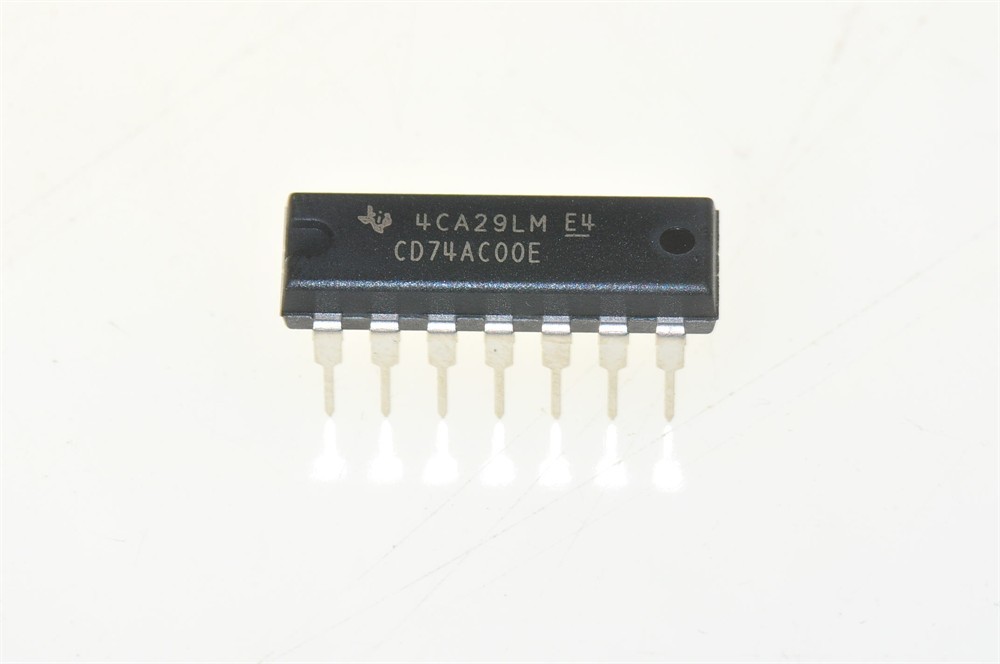 New (135pcs) CD74AC00E TEXAS INSTRUMENTS IC Logic