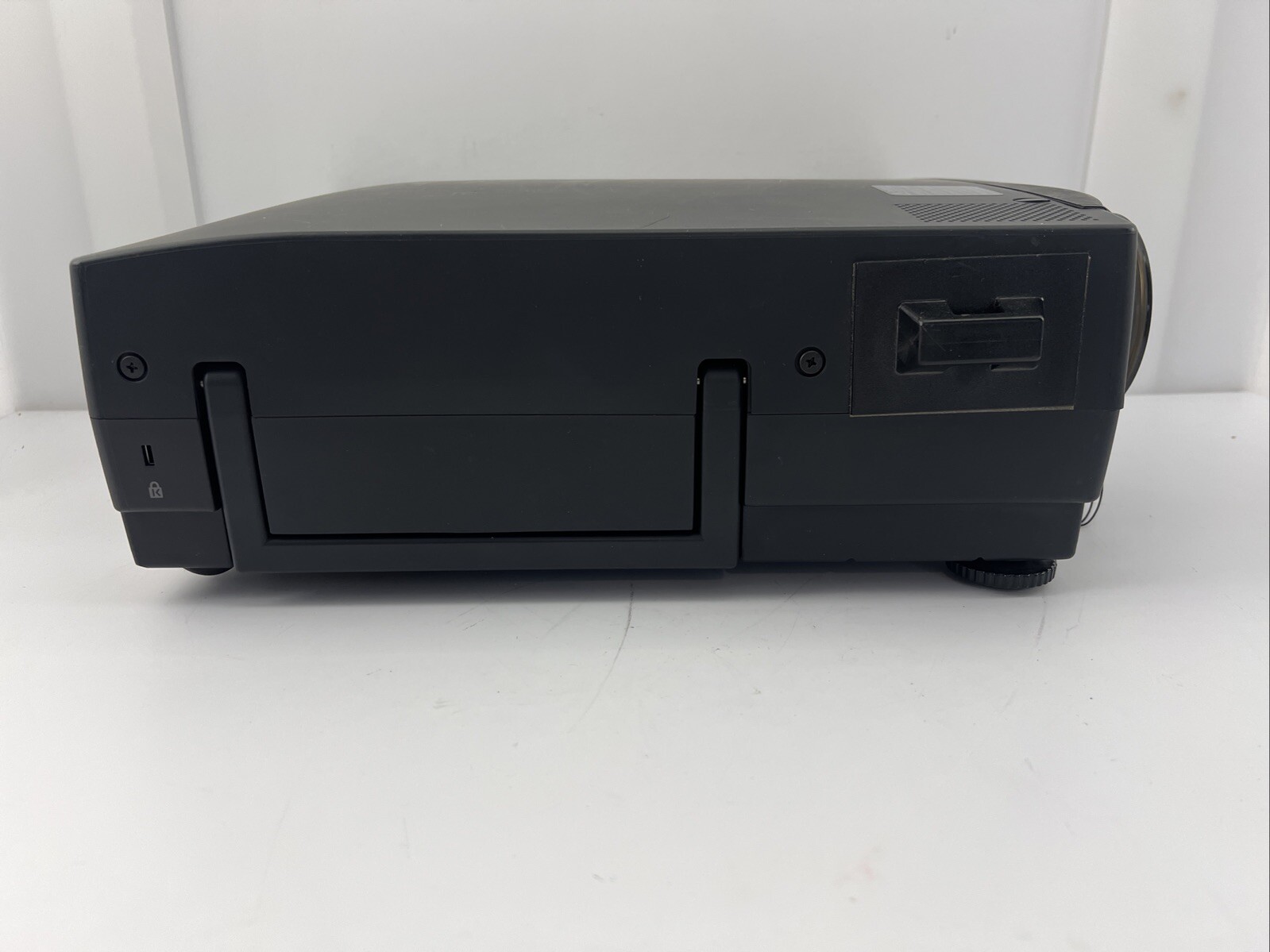 MITSUBISHI X300 LCD Projector User Manual, Cables Tested & Working