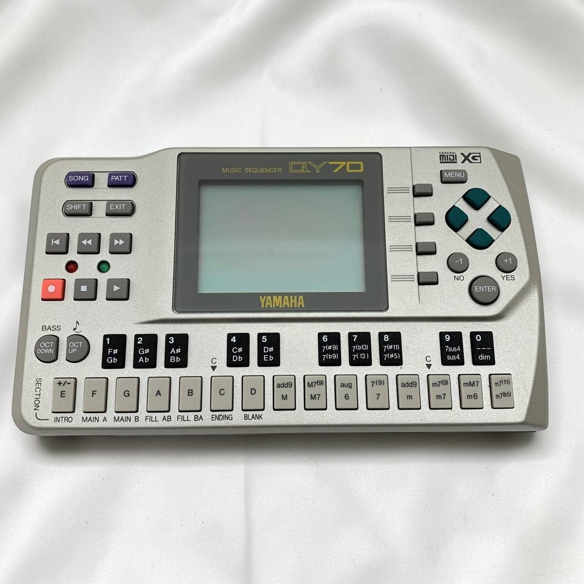 [VG] YAMAHA QY70 XG MIDI Music Digital Sequencer Samplers Rhythm Work Tested