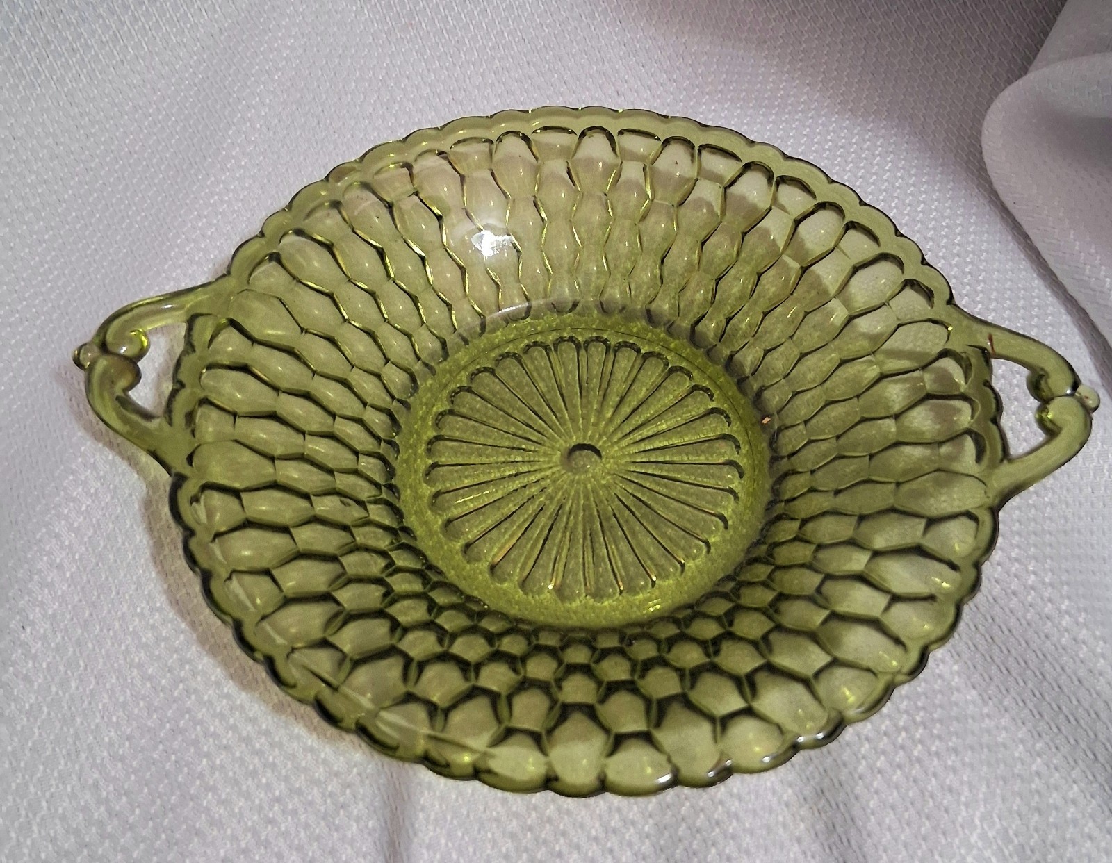 Vintage Indiana Glass Green Honeycomb Pattern Handled Relish EUC