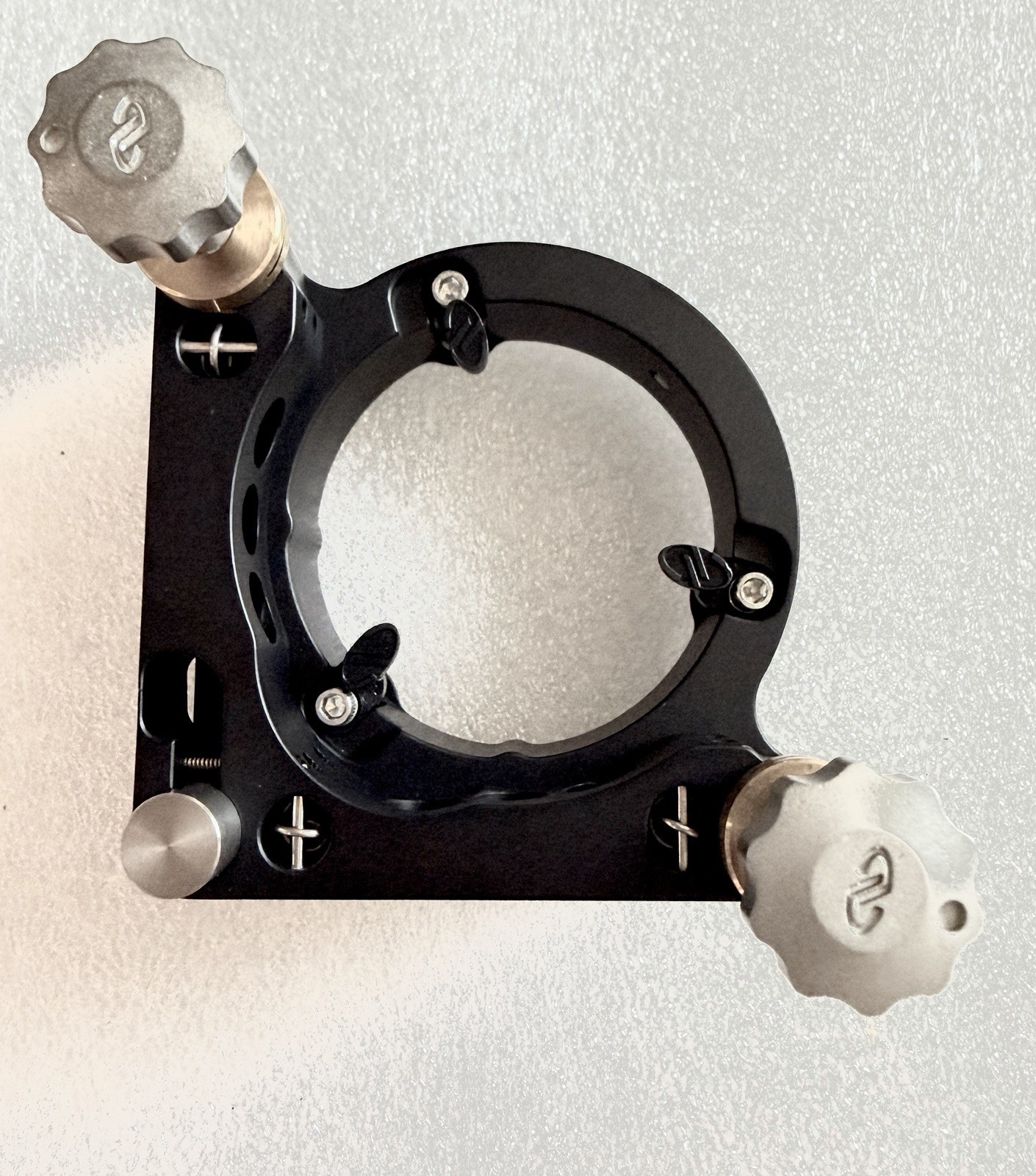 Newport U200-AC Mirror Mount, ULTIMA®, Center, 2" Dia