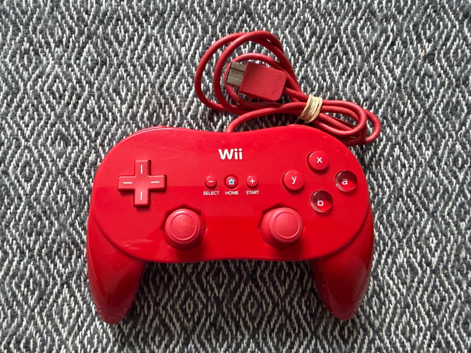 wii CLASSIC CONTROLLER Official Genuine RED PRO Nintendo *PAL EXCLUSIVE*