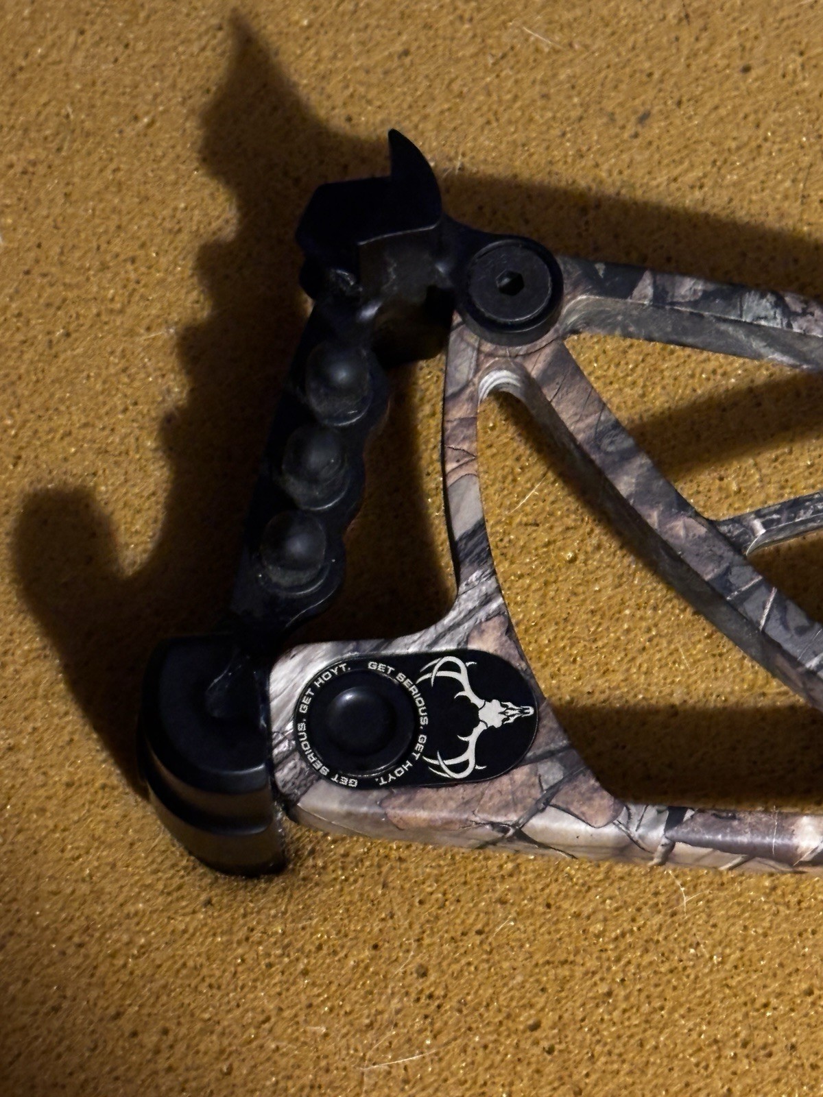 Hoyt Defiant 34 Compound Bow