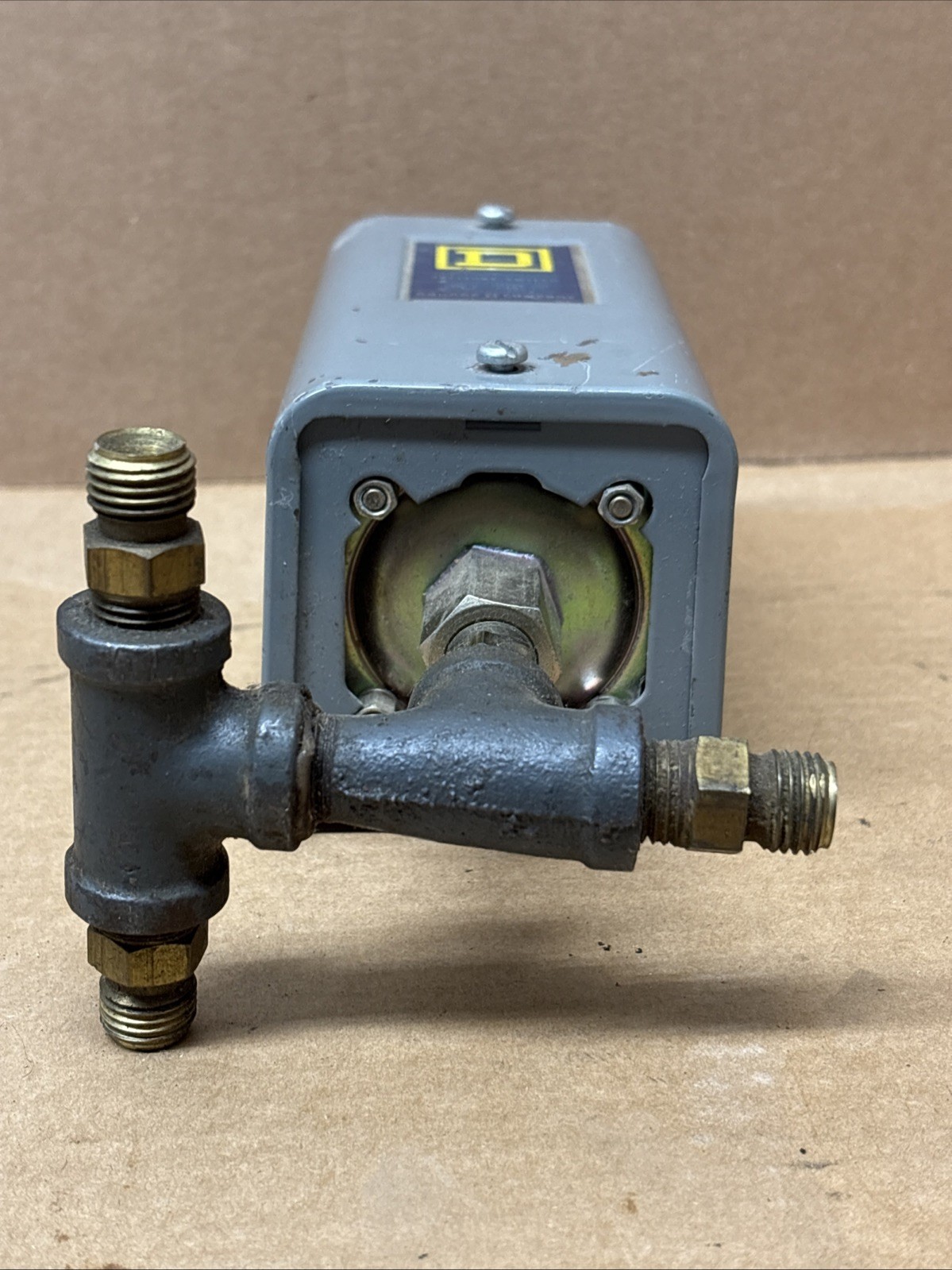 Square D 9012-BMO-1 SER A Pressure Switch, 3 - 20 psi