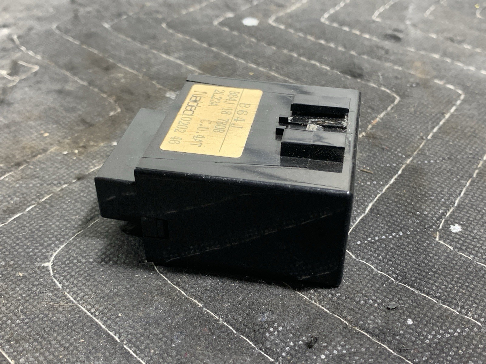 1990-1993 Mazda Miata Oem Automatic Transmission Control Module B64J Relay 1.6