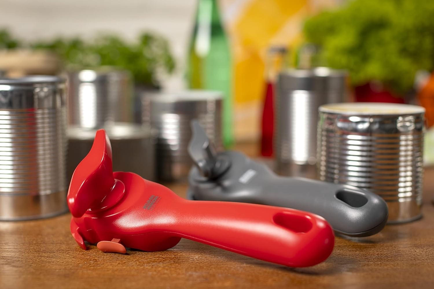 Smooth-Edge Auto Safety Can Opener, Black