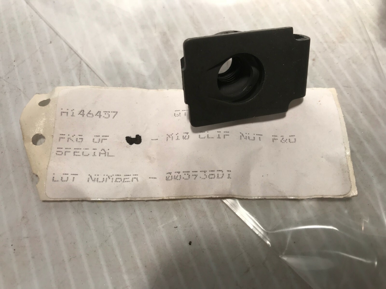 H146457 GENUINE John Deere Original Equipment M10 CLIP NUT