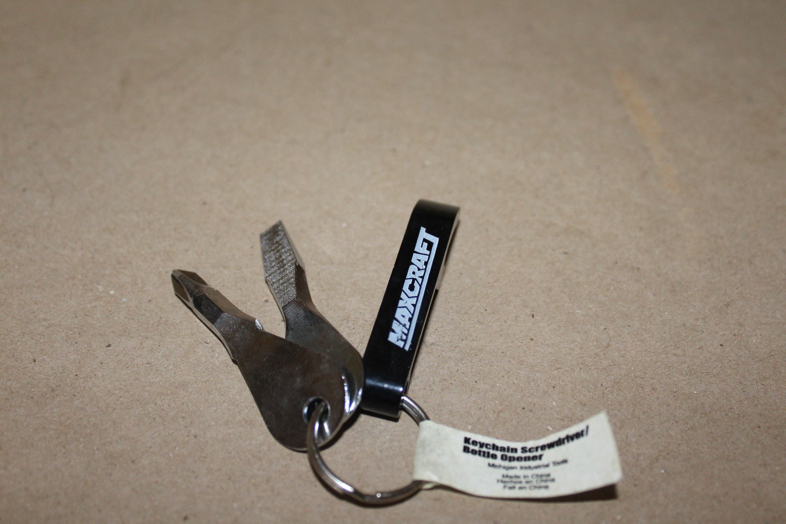 MAXCRAFT 60512 KEYCHAIN SCREWDRIVER / BOTTLE OPENER