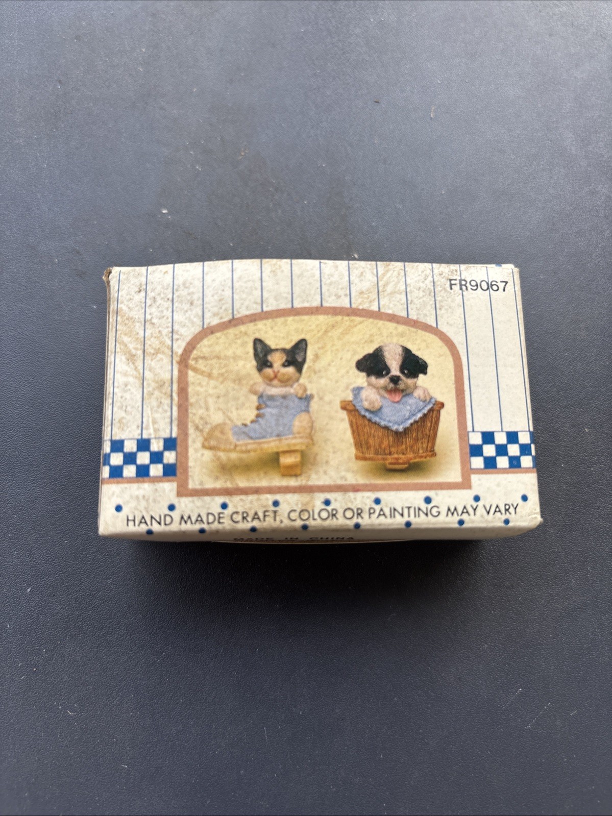 Cat & Dog on Clothes Pins  w/ magnet Figures Cats Dogs Puppy Kittens SET NIB