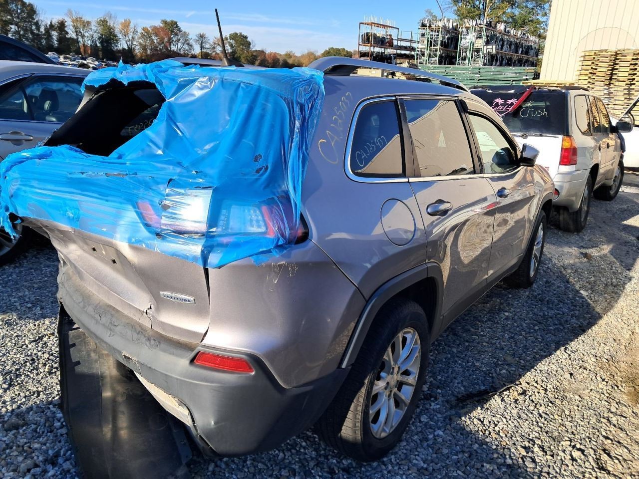 CHEROKEE 2019 Glove Box 4856684