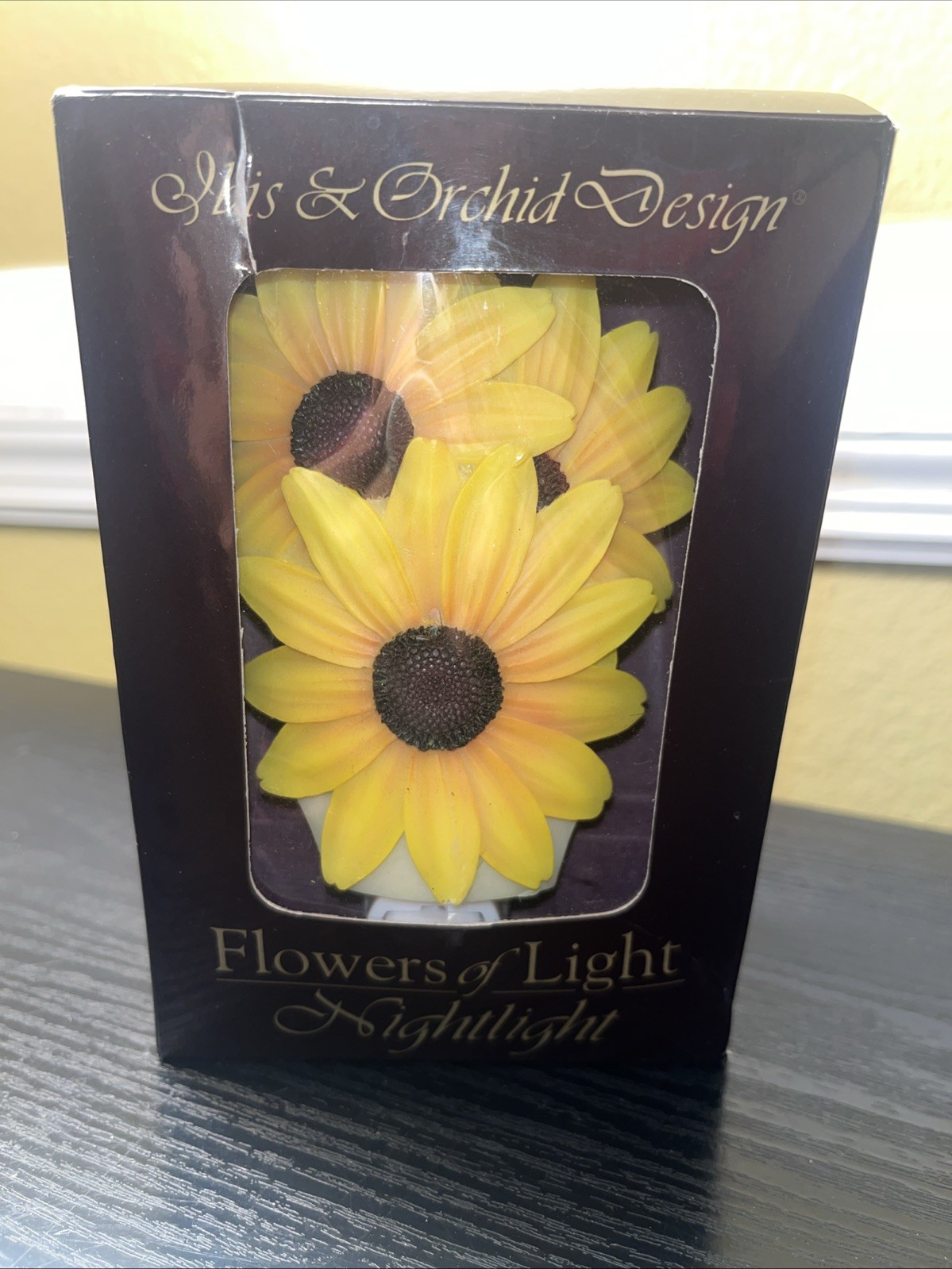Ibis And Orchid Design Black Eyed Susan Night Light Rare/Retired 50106 NIB