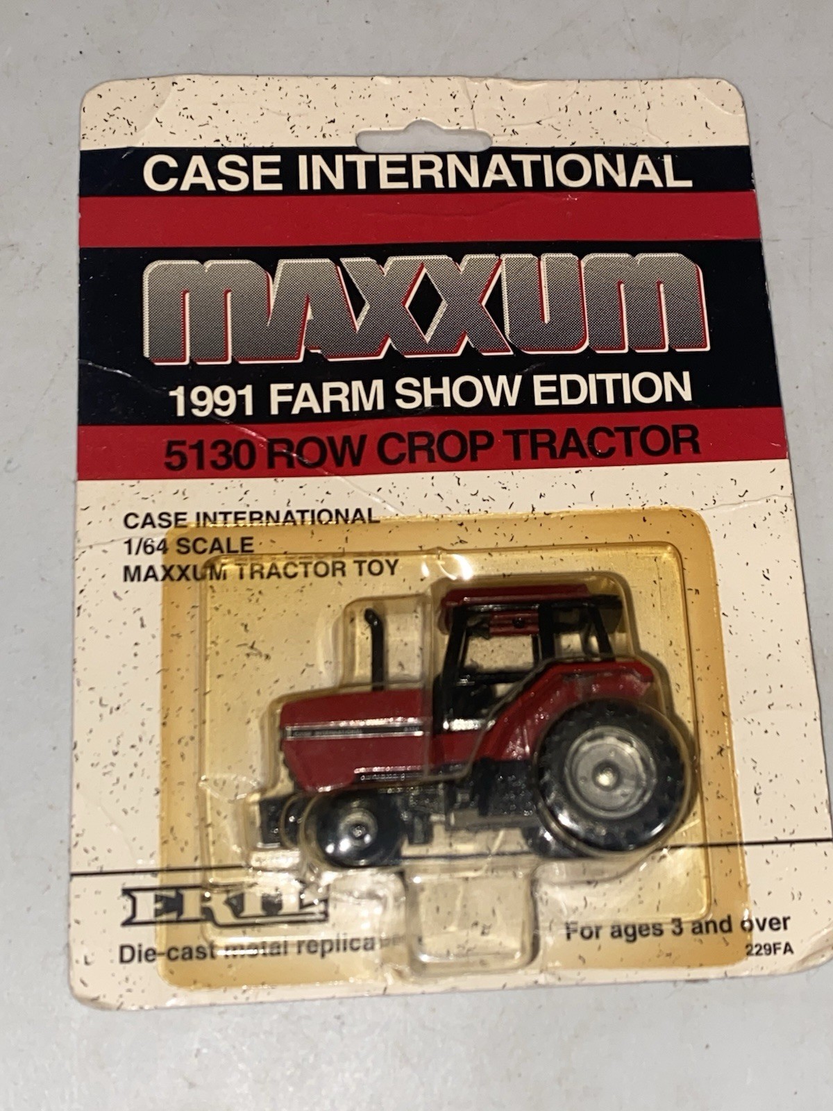 Case IH 5130 Maxxum Row Crop Tractor 1991 Farm Show Edition 1/64 Scale NOS