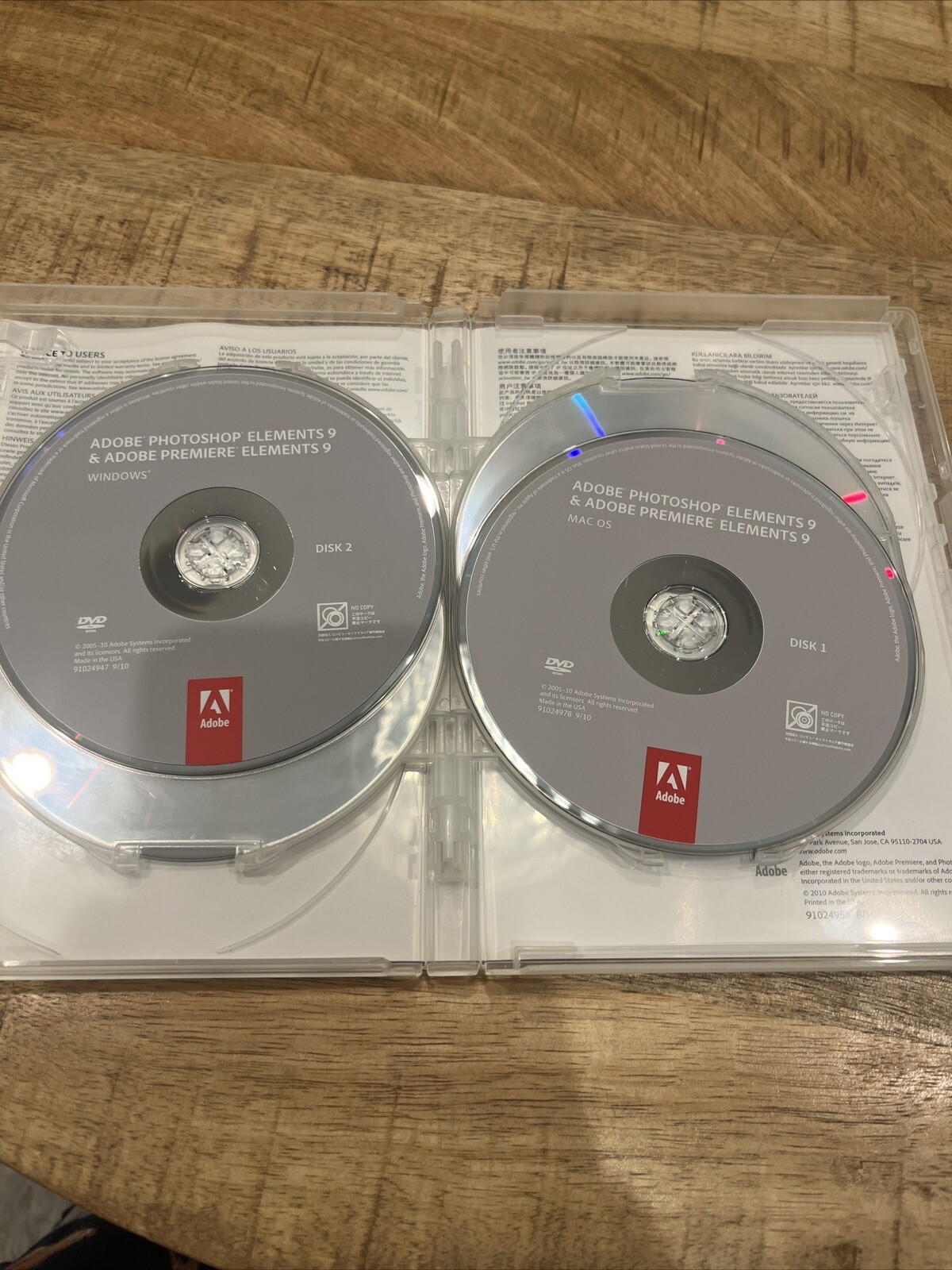Adobe Photoshop Elements 9 with serial number Great Condition 4 Disc