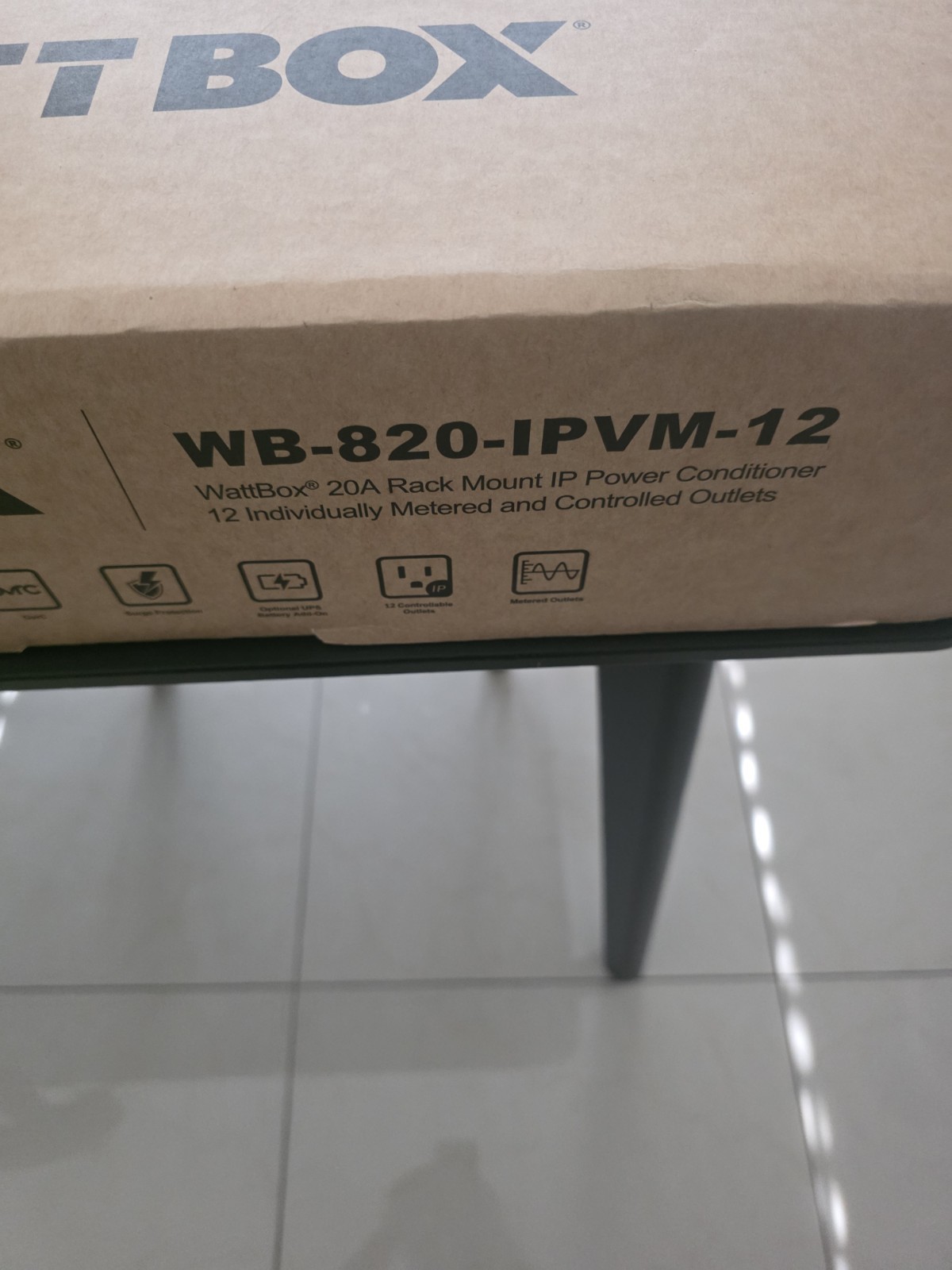 Wattbox WB-820-IPVM-12 Smart Plug Outlet