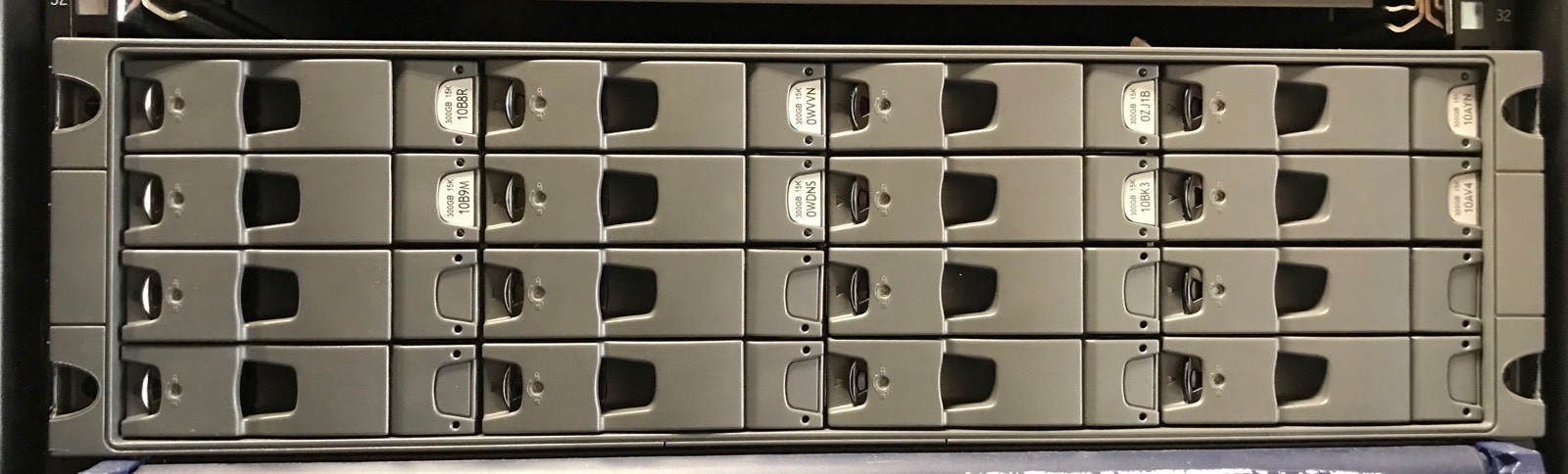 Harris LEITCH 16X 450GB 15K RPM FC HDDs NXS3116C15 7.2TB 4Gb Fibre Channel SAN