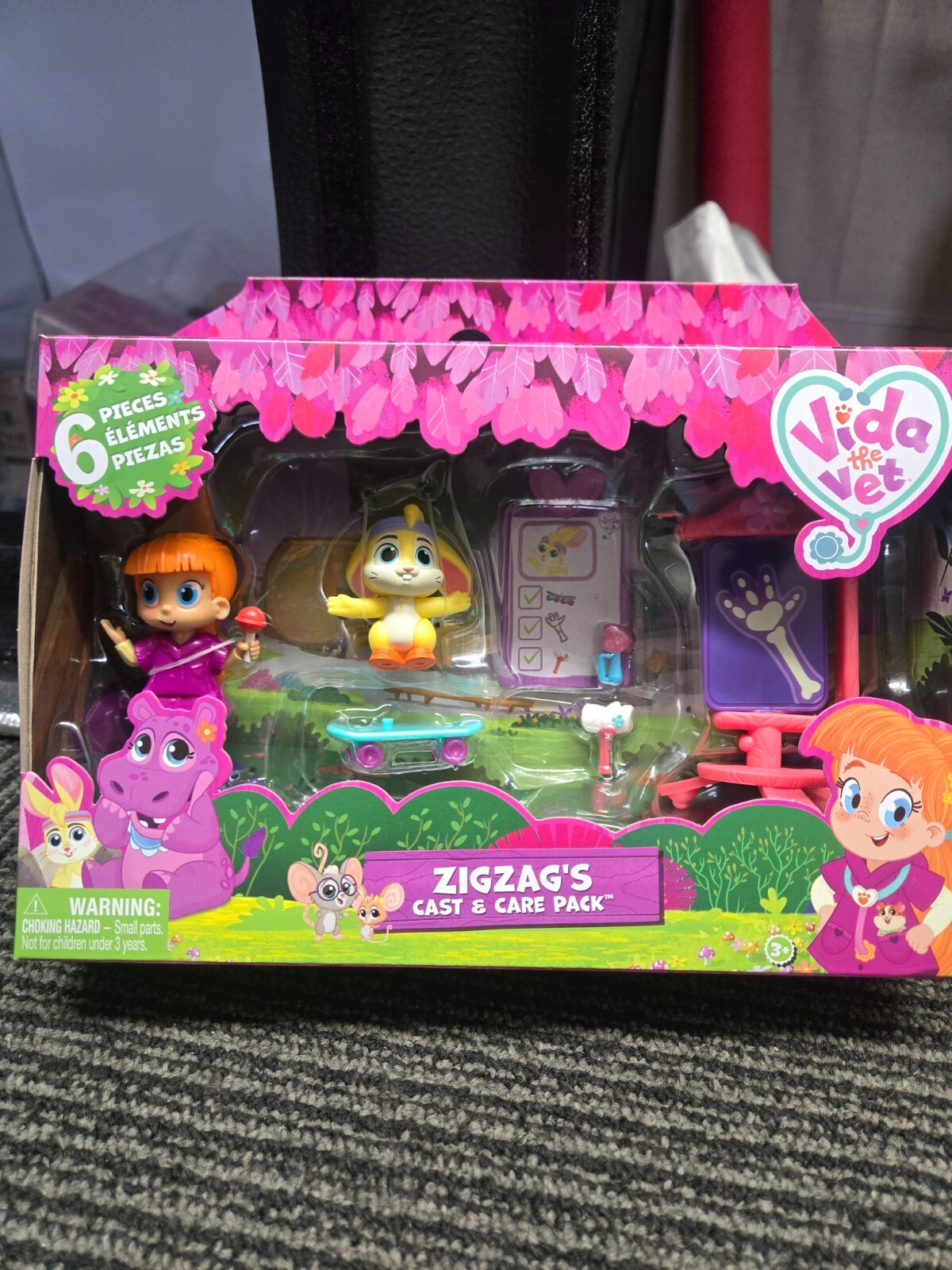 Vida the Vet Zigzag’s Cast & Care Pack 6 Piece Figure Set 2024  AA