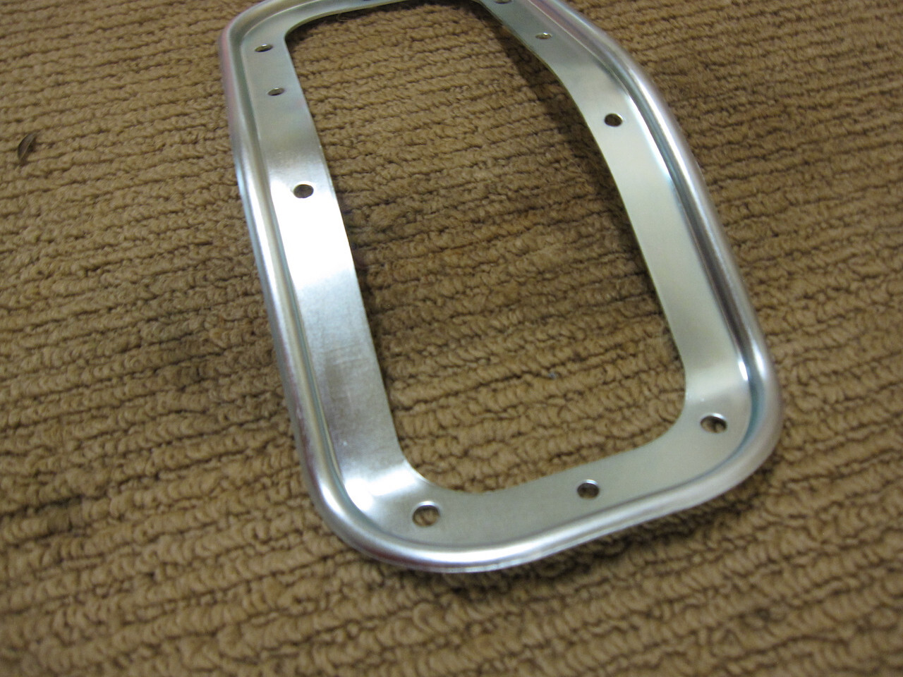 68-72 CHEVELLE 4 SPEED CONSOLE BOOT RETAINING RING