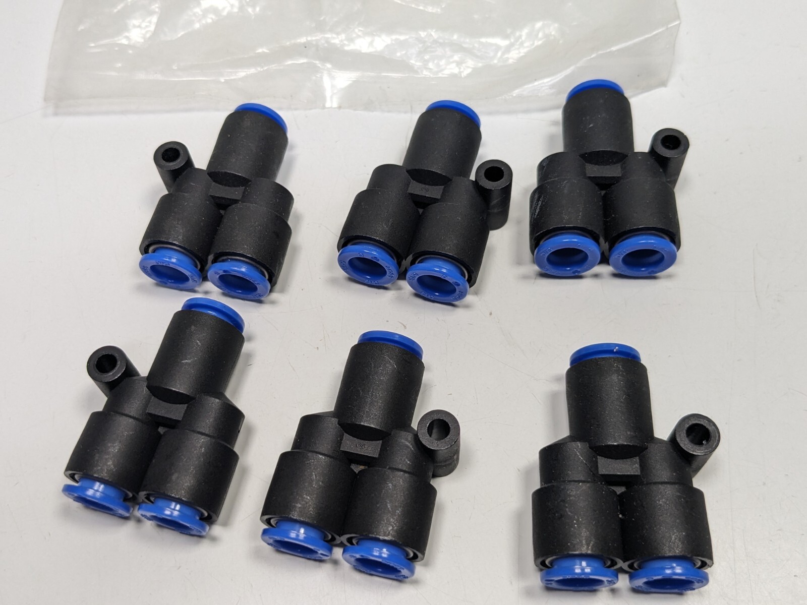 Lot of 6 NEW SMC KQU08-00 One-Touch Union Fittings KQU0800