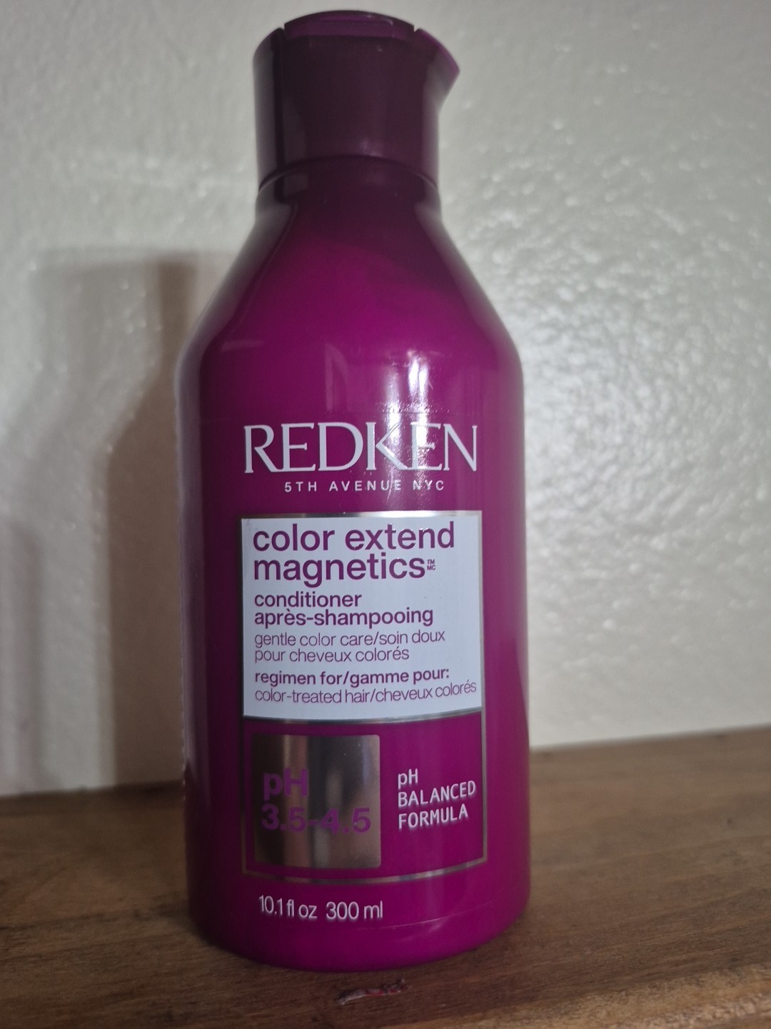 Redken Color Extend Magnetics Conditioner For Colored Hair (10.1fl.oz/300ml) New