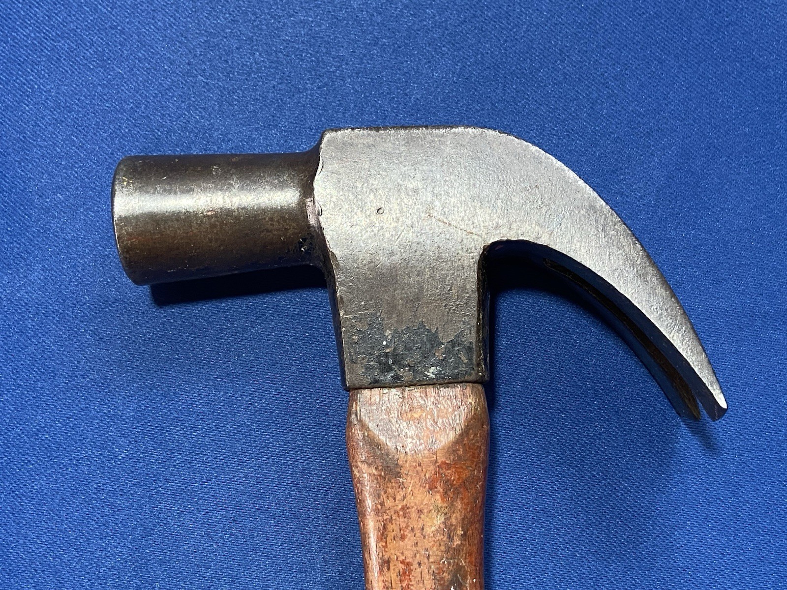 PLUMB USA Curved Claw Hammer