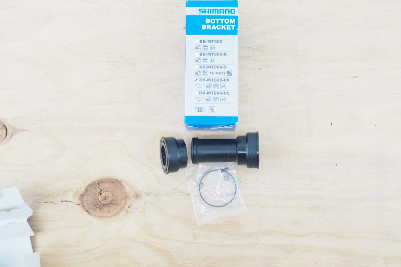 New! Shimano Deore XT Bottom Bracket Press-Fit BB-MT800-PA 89.5 - 92mm