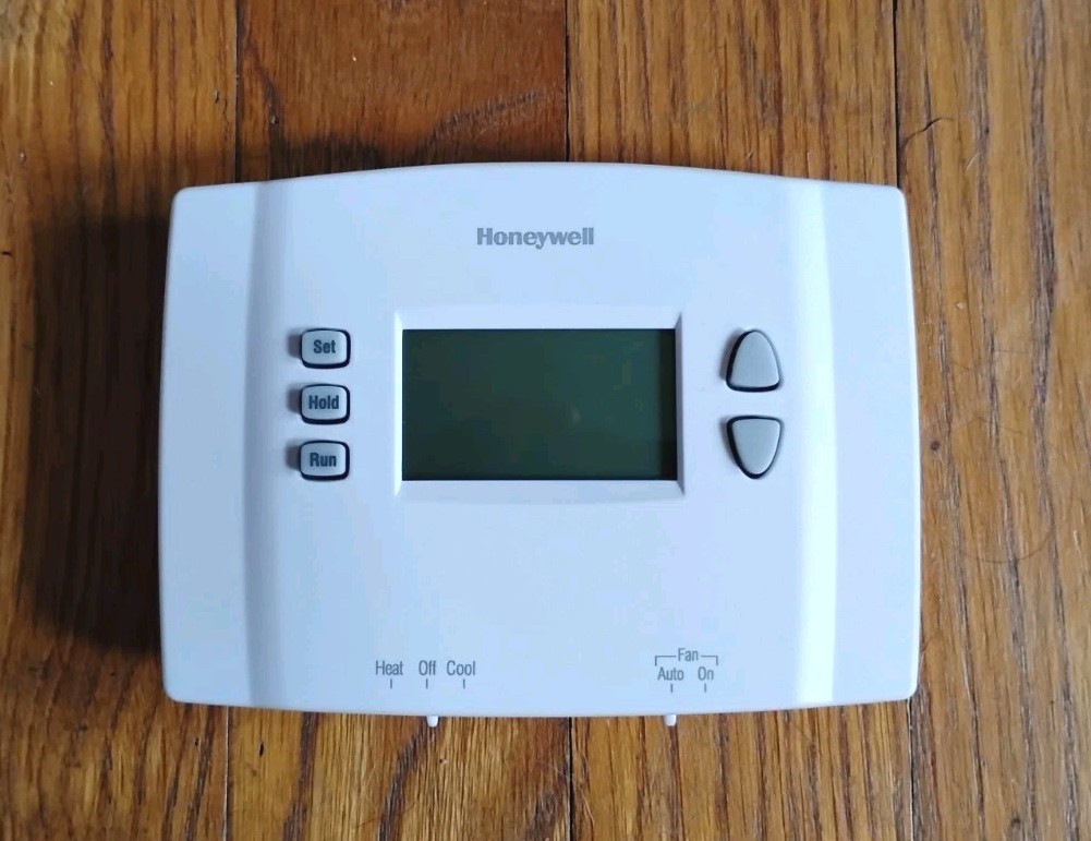 Honeywell RTH2300B1012 Programmable Thermostat