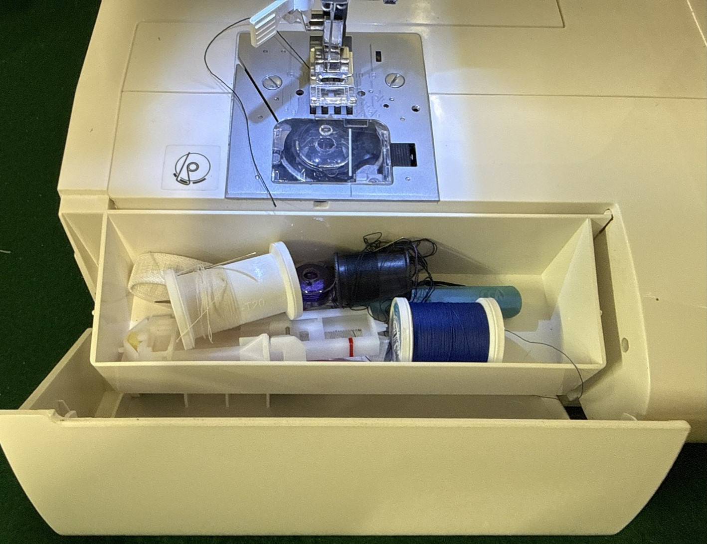 Singer Confidence 7463 Easy Stitch Selection Computerised Sewing Machine Works