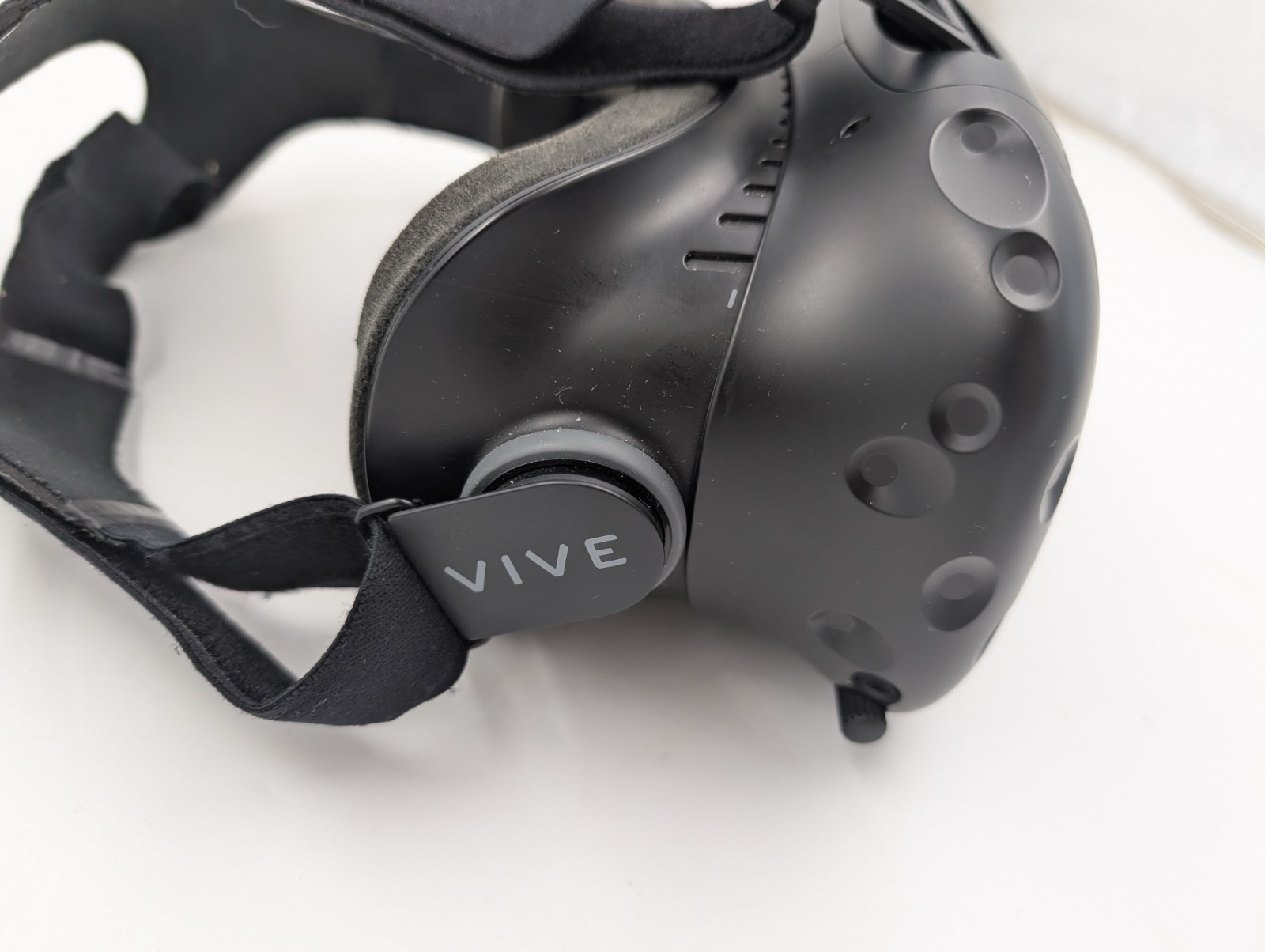 HTC Vive Virtual Reality Replacement Headset Only (260088)
