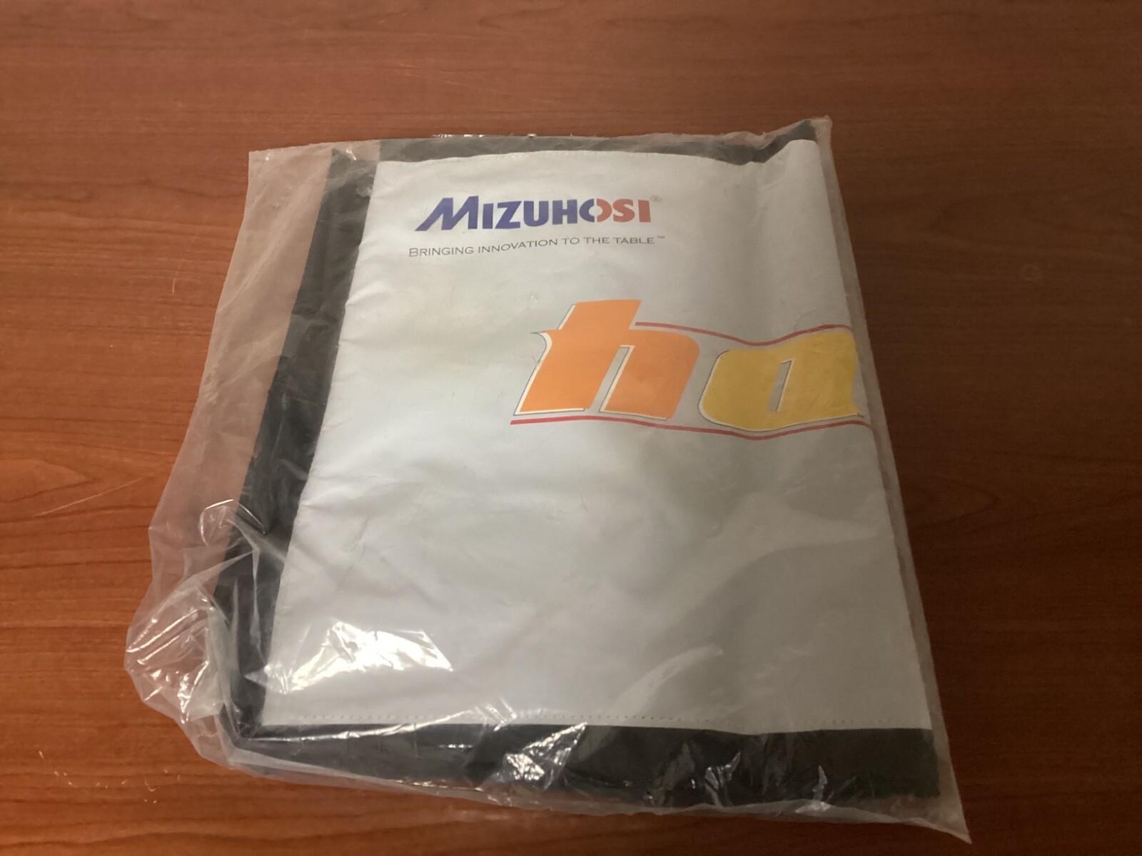 Hana Table Cover 
