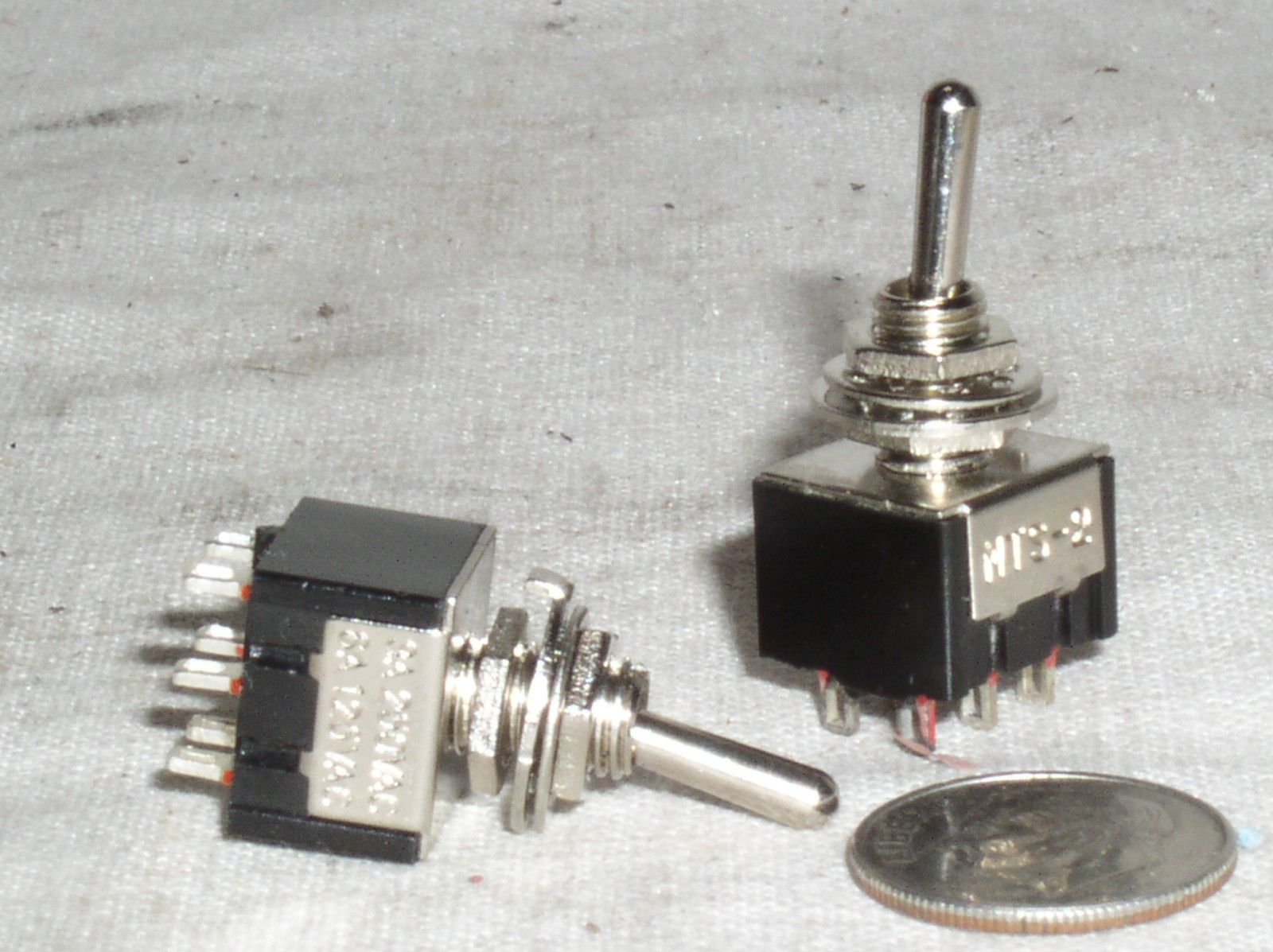 2 NEW MINI TOGGLE DPDT ON-ON HOBBY PANEL SWITCH 125 VAC 6 A AMP 6A 2 POLE USA