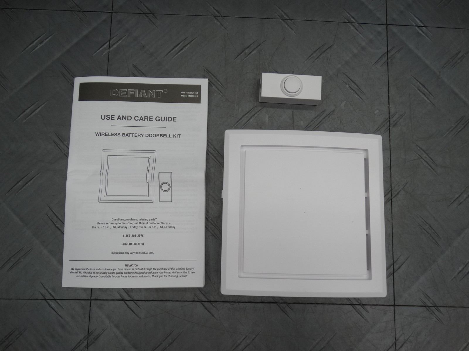 Defiant Wireless Doorbell Kit Chime & Push Button 18000315