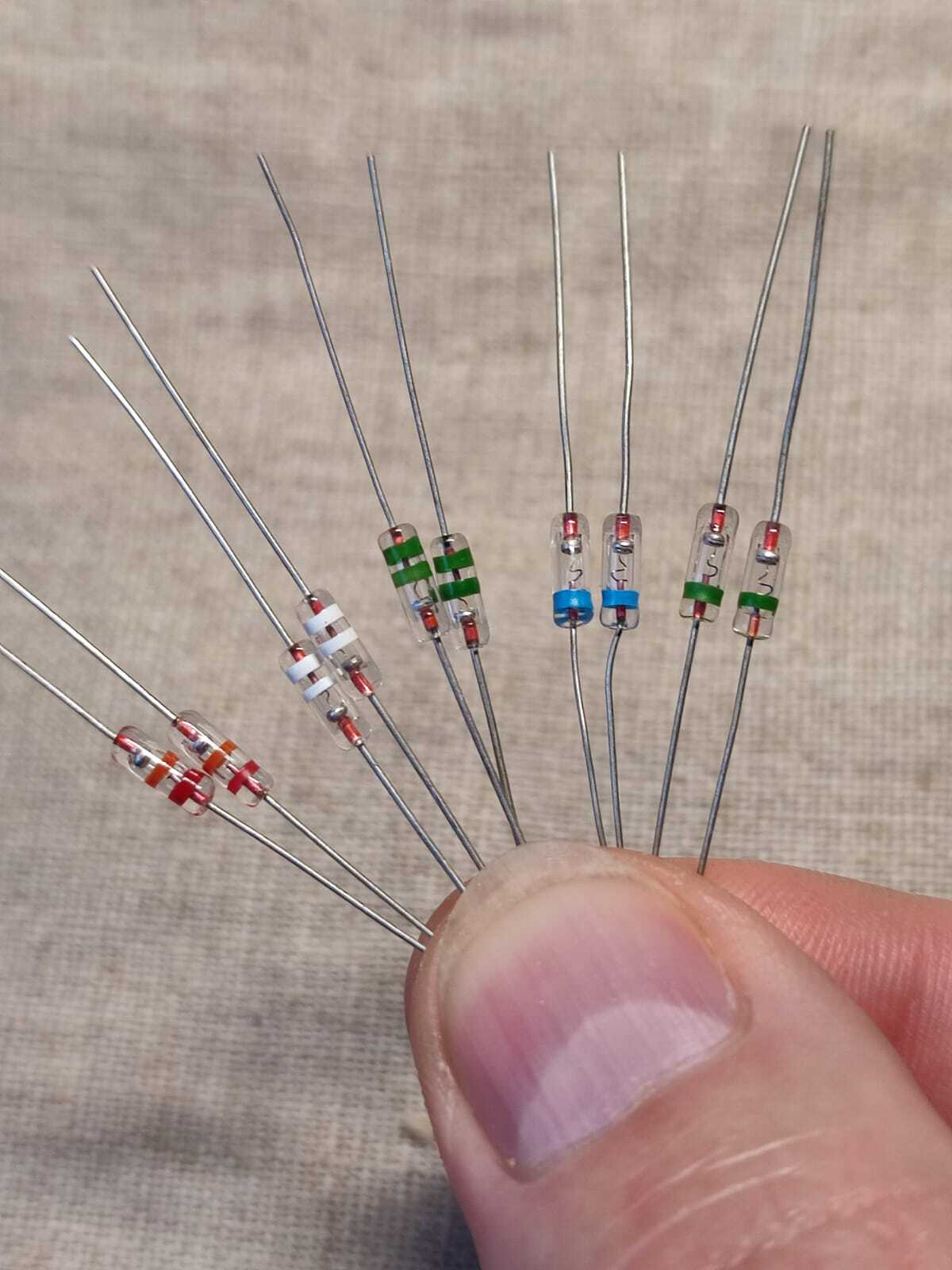 10 pcs D2 D9 D18 D310 D311 GD402 GD508 Germanium Ge Diode Crystal Radio, Vintage