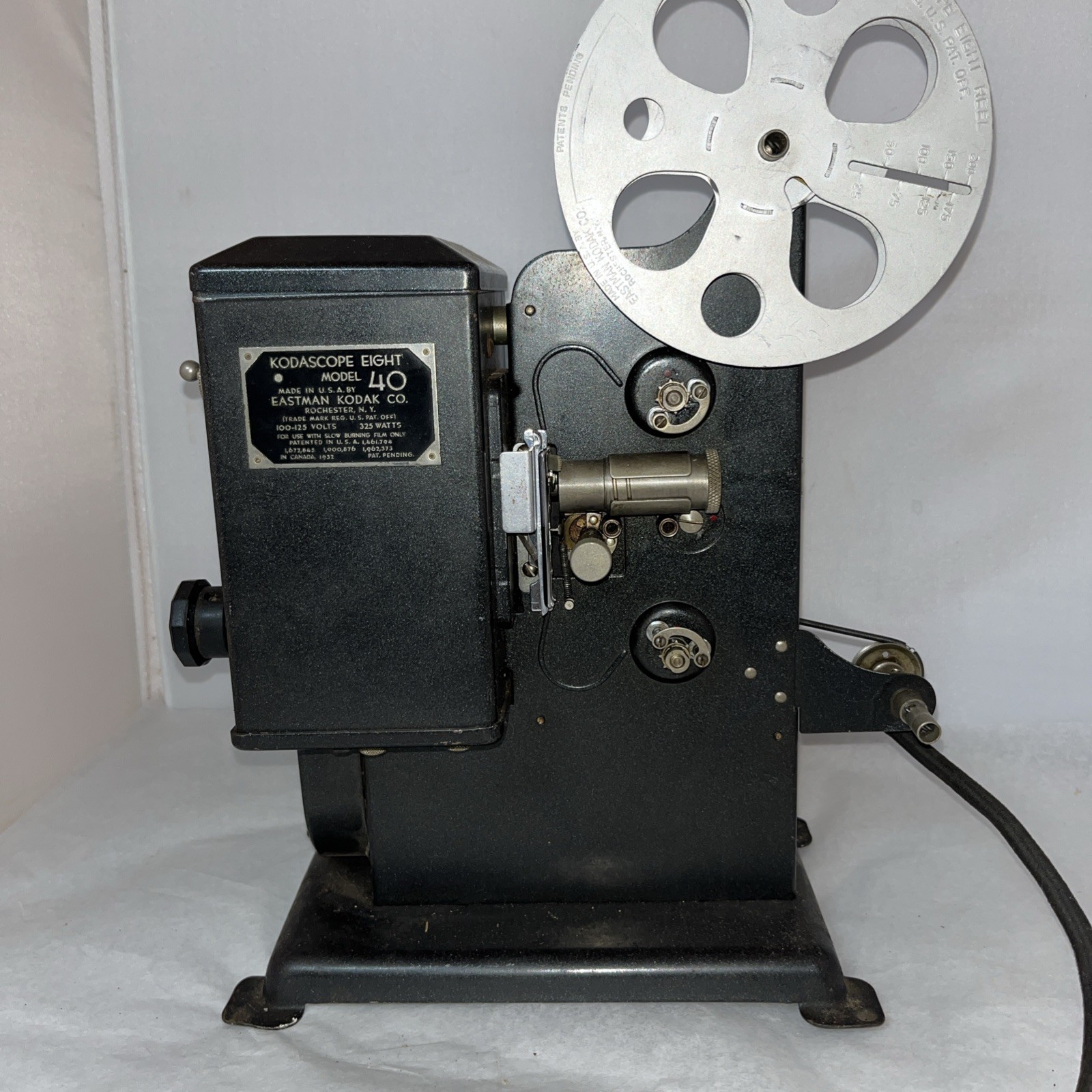Kodak Black Kodascope Eight Model 40 Vintage 8mm Projector With Cord