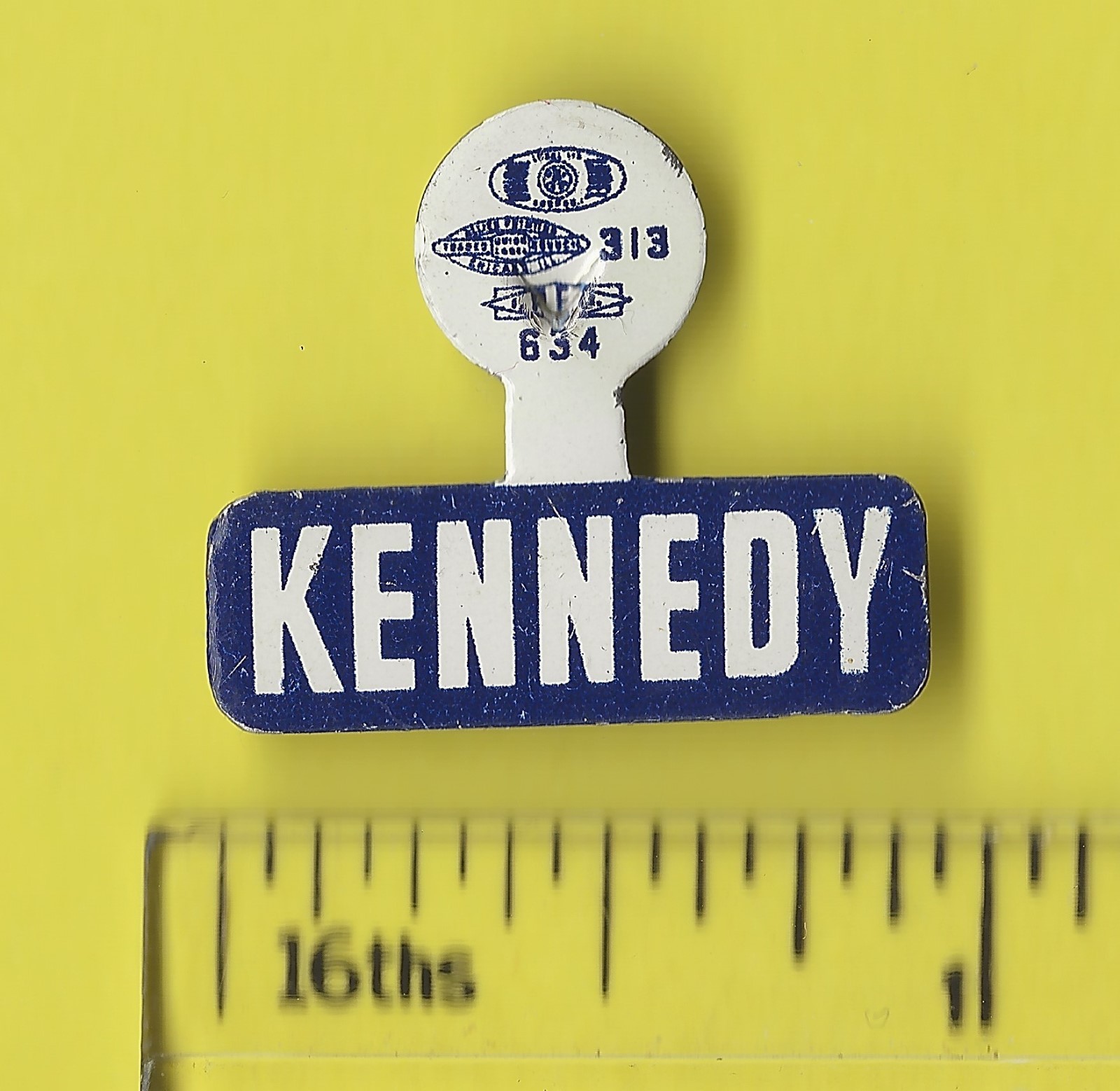 1960 John F Kennedy 1"/UNC Presidential Campaign(Blue/White) Tab/Button(Pin03BW)