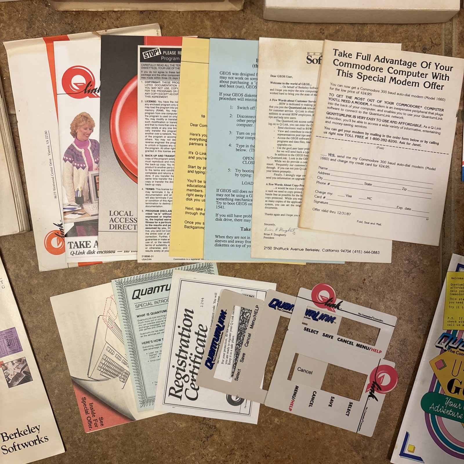 GEOS Graphic Environment Operating System (Commodore 64 / 128) Berkley Softworks