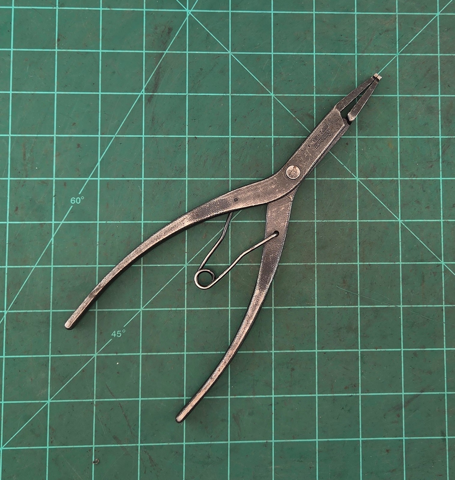 Snap On Tools SRP2 Snap Retaining Ring Horseshoe Pliers