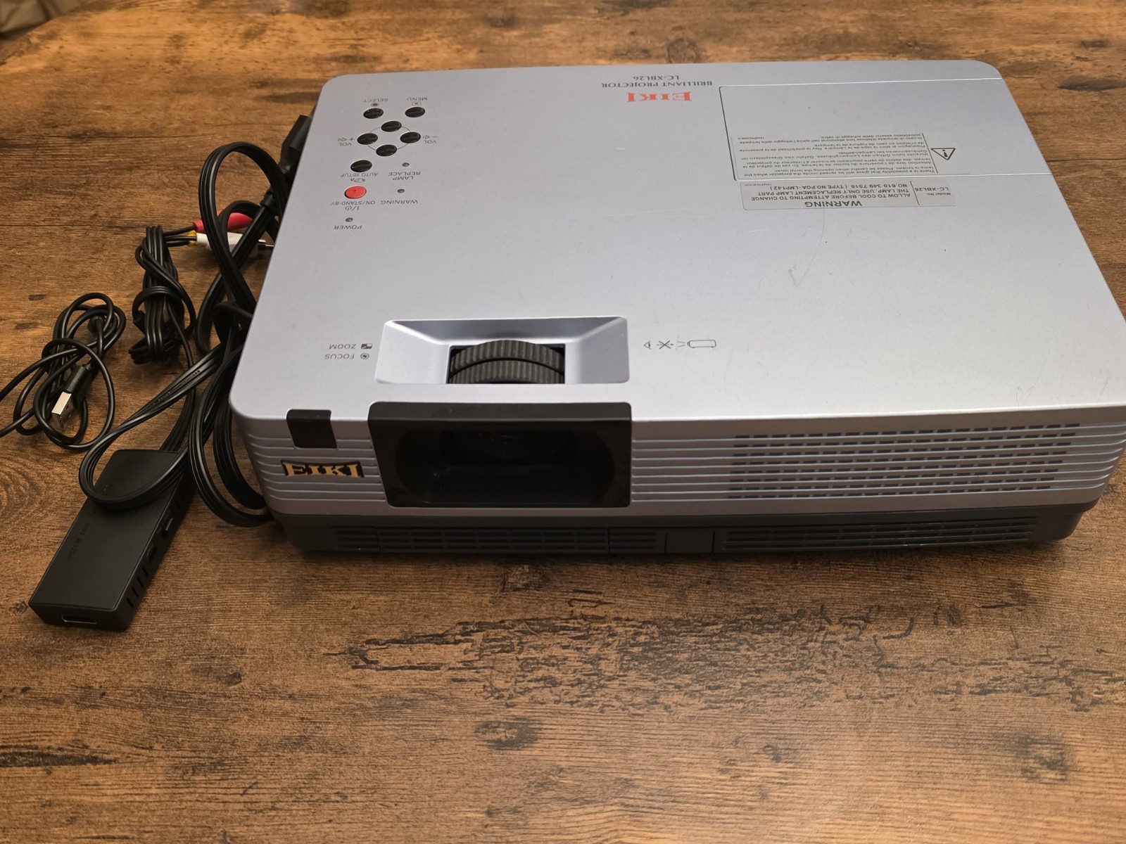 EIKI BRILLIANT PROJECTOR LC-XBL26