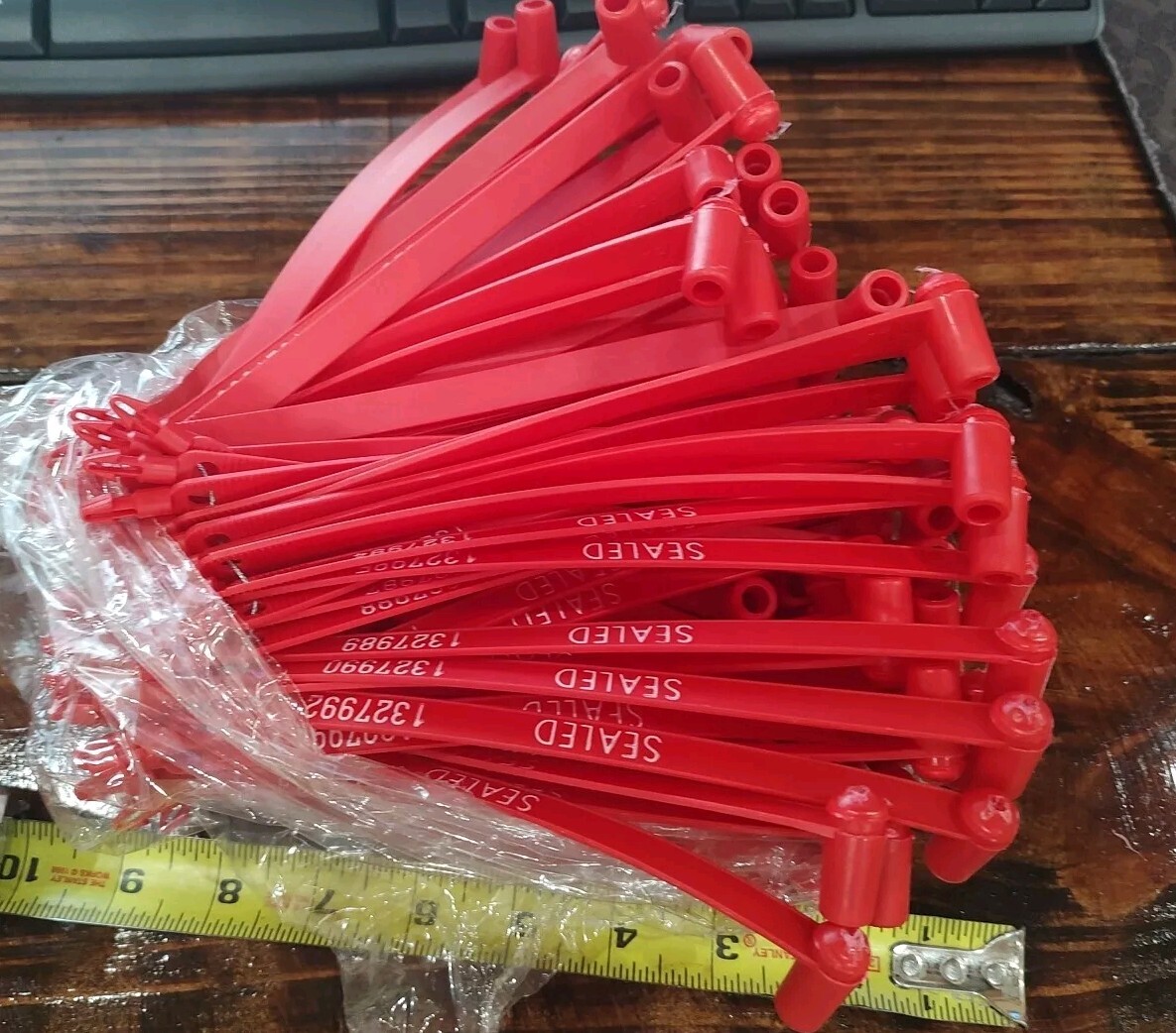 NEW Lot Of 200 Accuform TLS731RD Red Plastic Security Seal 7-1/2" x 3/8" x0.070"